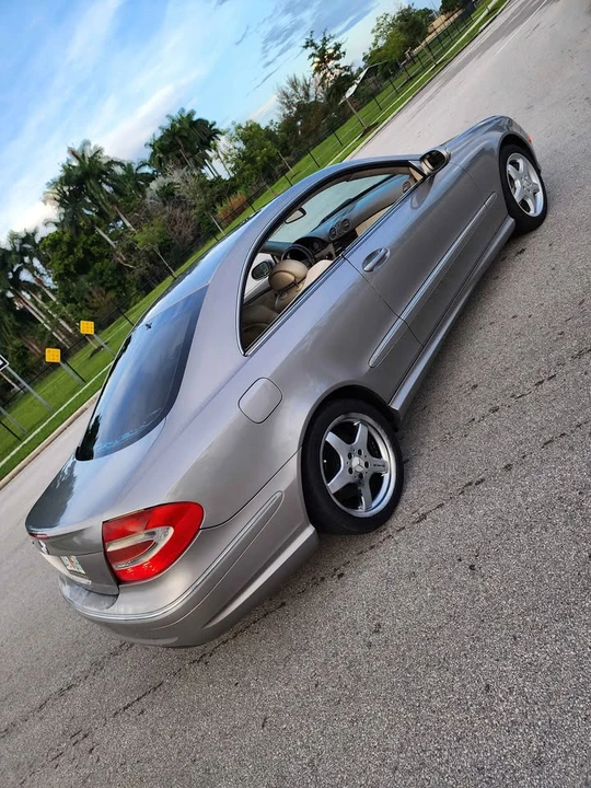 2004 Mercedes-Benz C209/A209 CLK-Class - Image 5 of 11