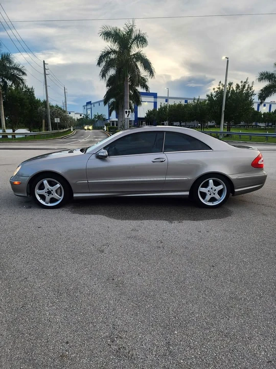 2004 Mercedes-Benz C209/A209 CLK-Class - Image 8 of 11