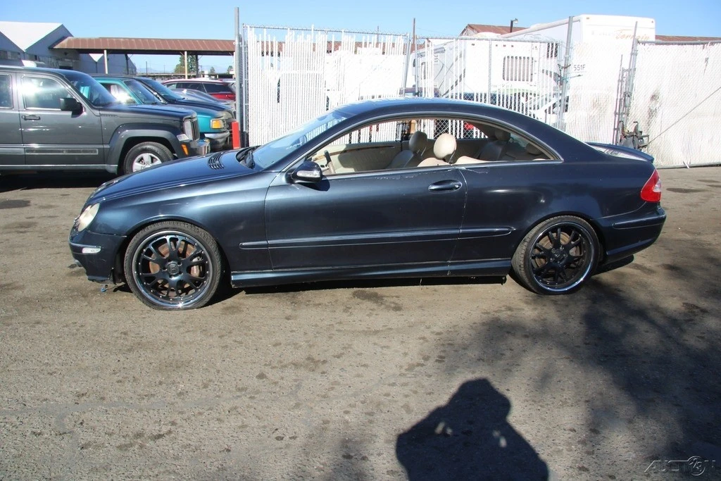 2004 Mercedes-Benz C209/A209 CLK-Class - Image 3 of 21