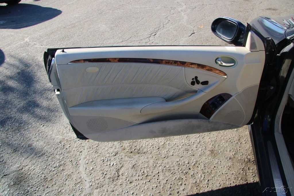2004 Mercedes-Benz C209/A209 CLK-Class - Image 11 of 21