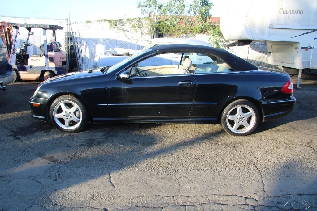 2004 Mercedes-Benz C209/A209 CLK-Class - Image 3 of 21