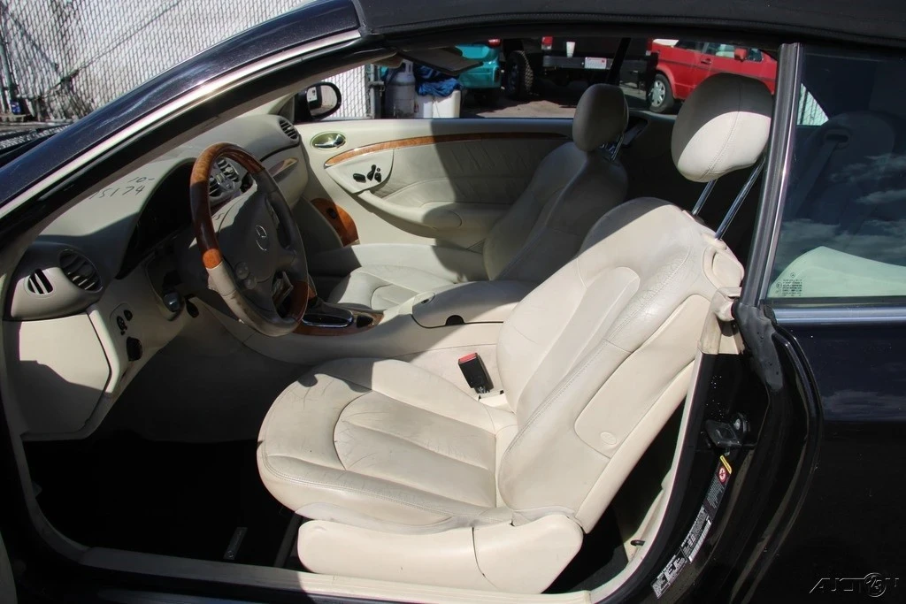 2004 Mercedes-Benz C209/A209 CLK-Class - Image 12 of 21