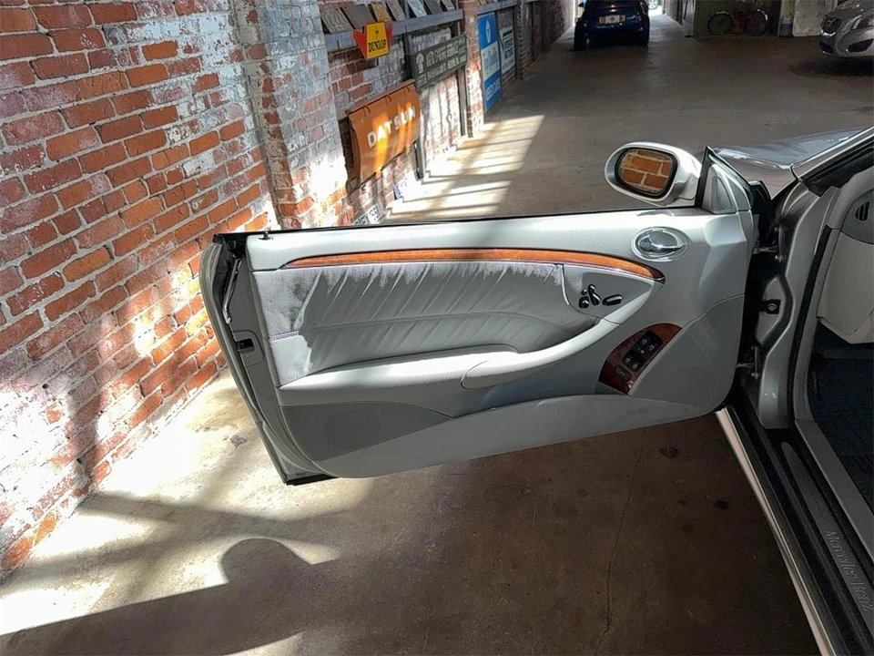 2004 Mercedes-Benz C209/A209 CLK-Class - Image 11 of 31
