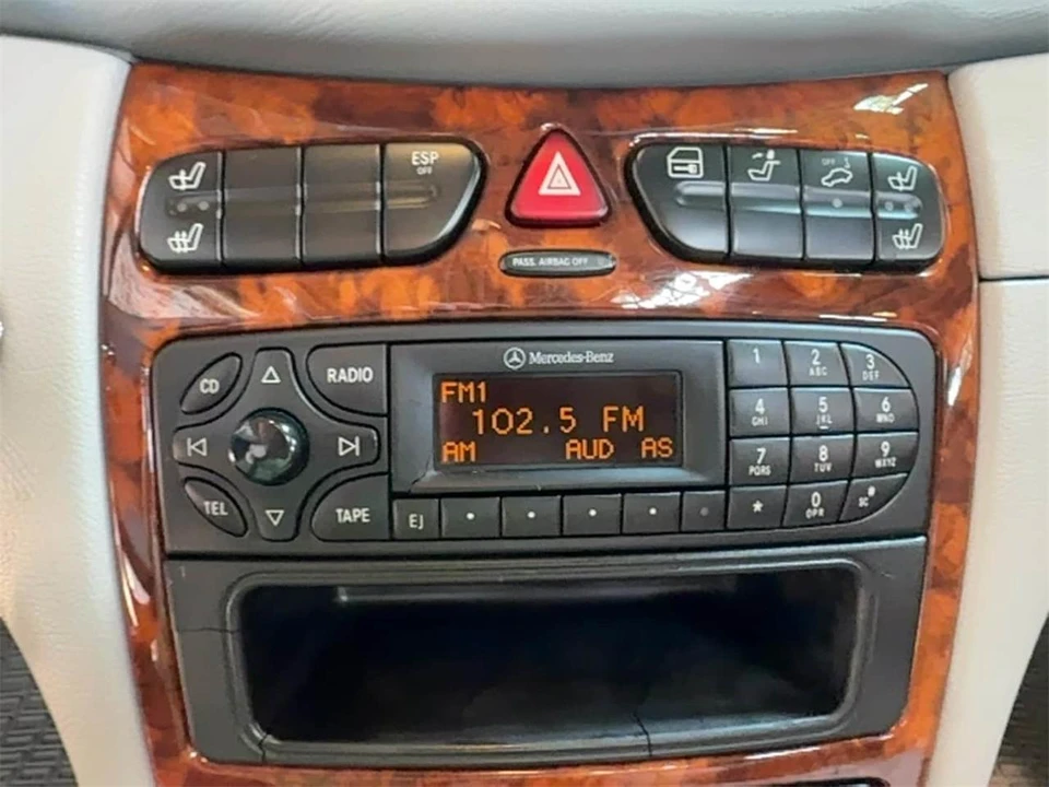 2004 Mercedes-Benz C209/A209 CLK-Class - Image 23 of 31