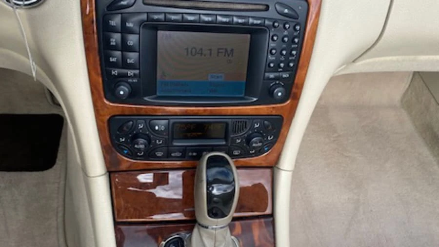 2004 Mercedes-Benz C209/A209 CLK-Class - Image 8 of 11