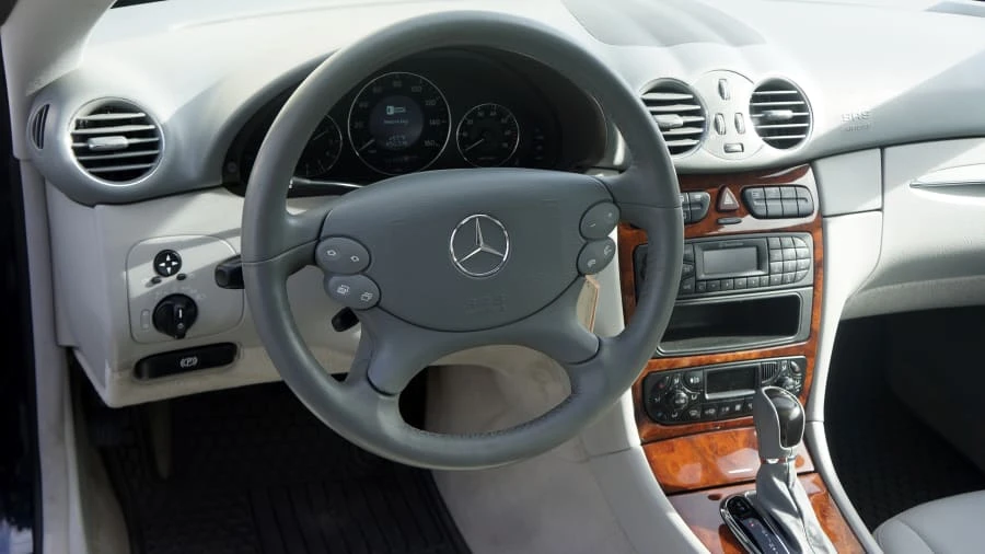 2004 Mercedes-Benz C209/A209 CLK-Class - Image 4 of 12