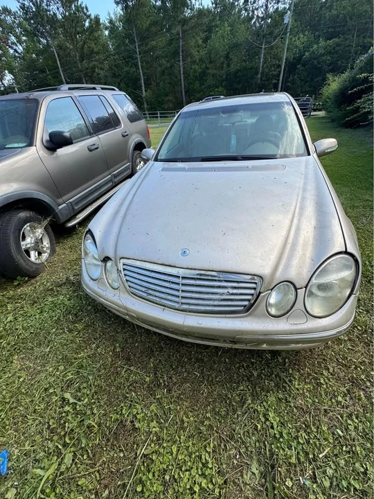 2004 Mercedes-Benz W211 E-Class - Image 2 of 9