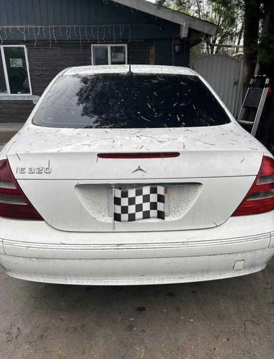 2004 Mercedes-Benz W211 E-Class - Image 2 of 5