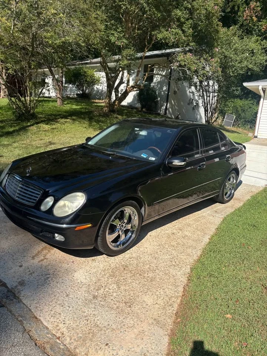 2004 Mercedes-Benz W211 E-Class - Image 2 of 13