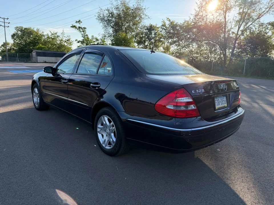 2004 Mercedes-Benz W211 E-Class - Image 8 of 19