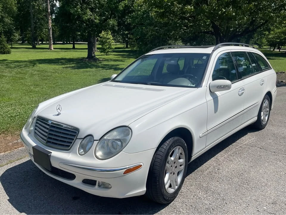 2004 Mercedes-Benz W211 E-Class - Image 2 of 18