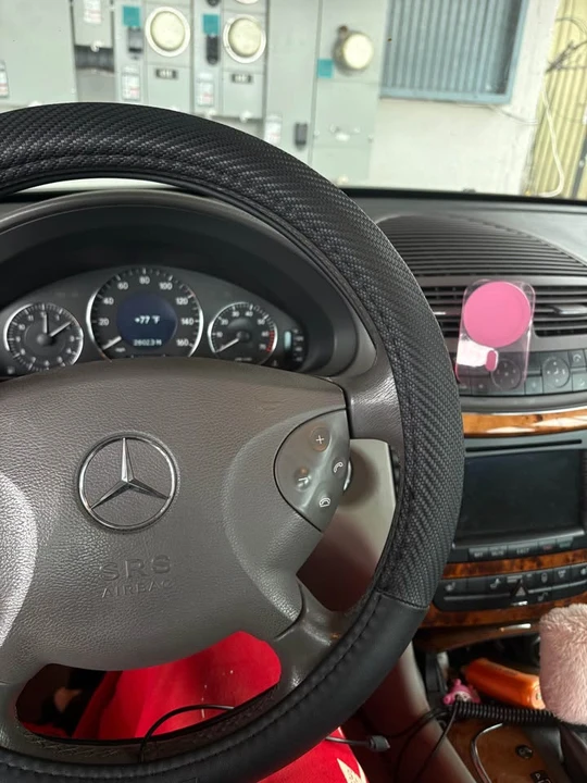 2004 Mercedes-Benz W211 E-Class - Image 3 of 3