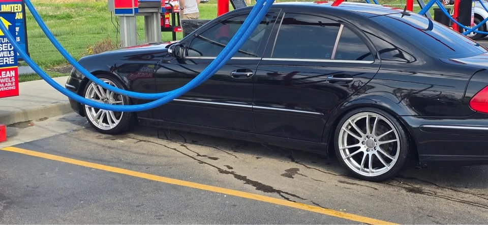 2004 Mercedes-Benz W211 E-Class - Image 2 of 4