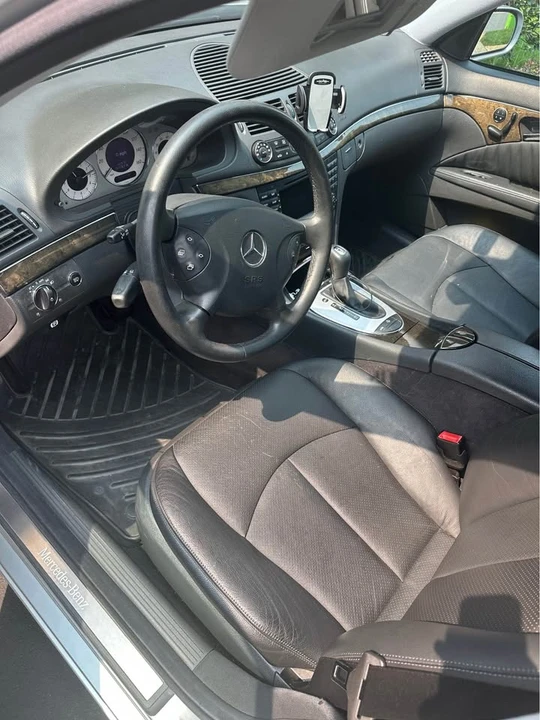 2004 Mercedes-Benz W211 E-Class - Image 7 of 8