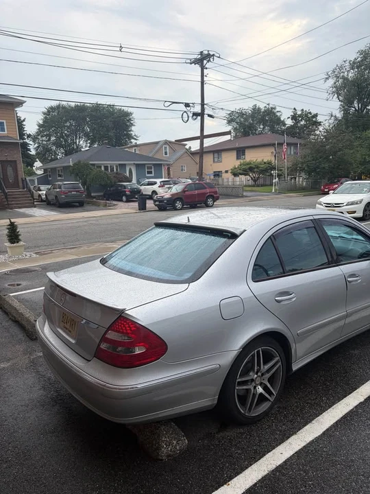 2004 Mercedes-Benz W211 E-Class - Image 3 of 4