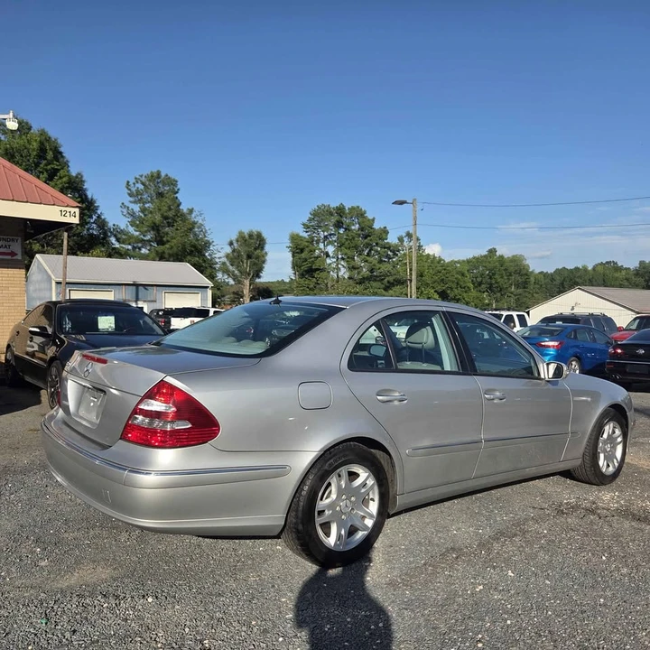2004 Mercedes-Benz W211 E-Class - Image 8 of 19