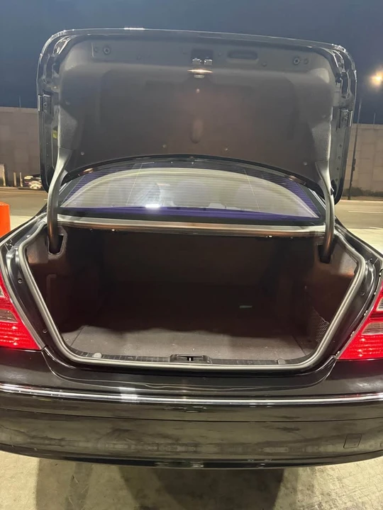 2004 Mercedes-Benz W211 E-Class - Image 7 of 17