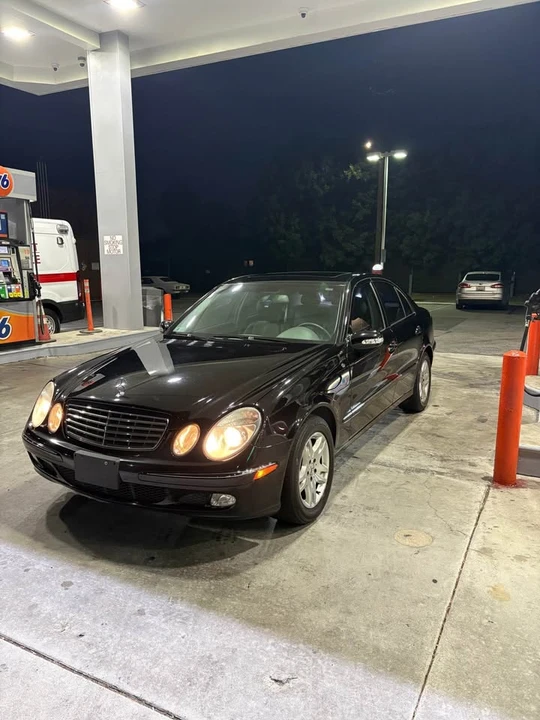 2004 Mercedes-Benz W211 E-Class - Image 14 of 17