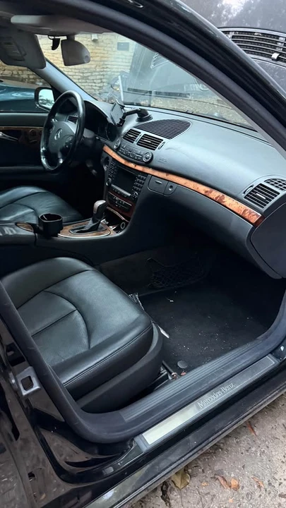 2004 Mercedes-Benz W211 E-Class - Image 19 of 20