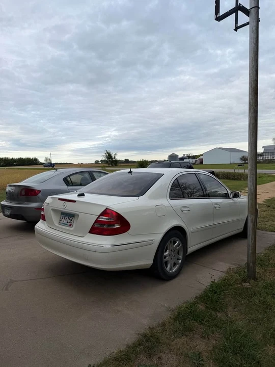 2004 Mercedes-Benz W211 E-Class - Image 4 of 11