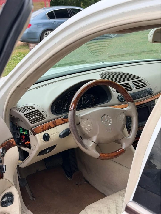 2004 Mercedes-Benz W211 E-Class - Image 6 of 11