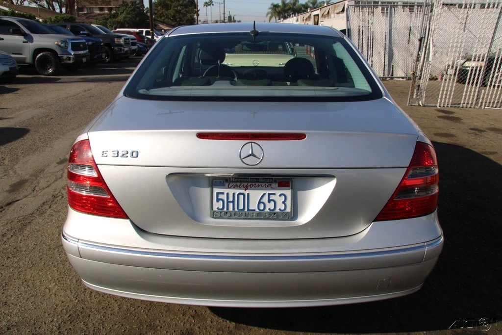 2004 Mercedes-Benz W211 E-Class - Image 5 of 21
