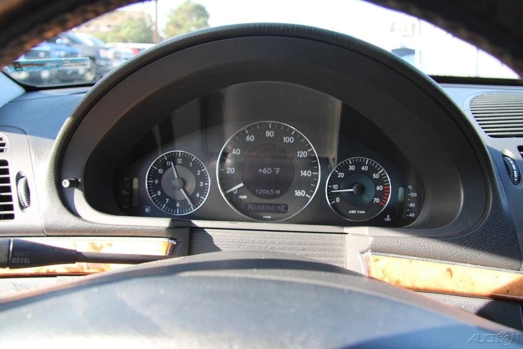 2004 Mercedes-Benz W211 E-Class - Image 15 of 21