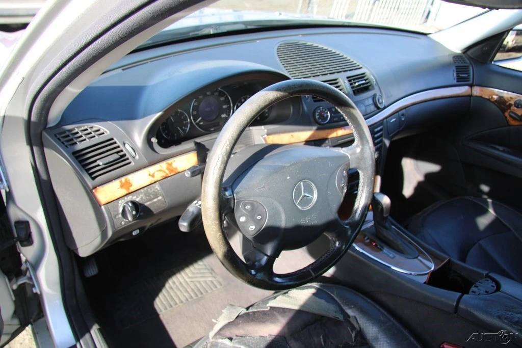 2004 Mercedes-Benz W211 E-Class - Image 14 of 21