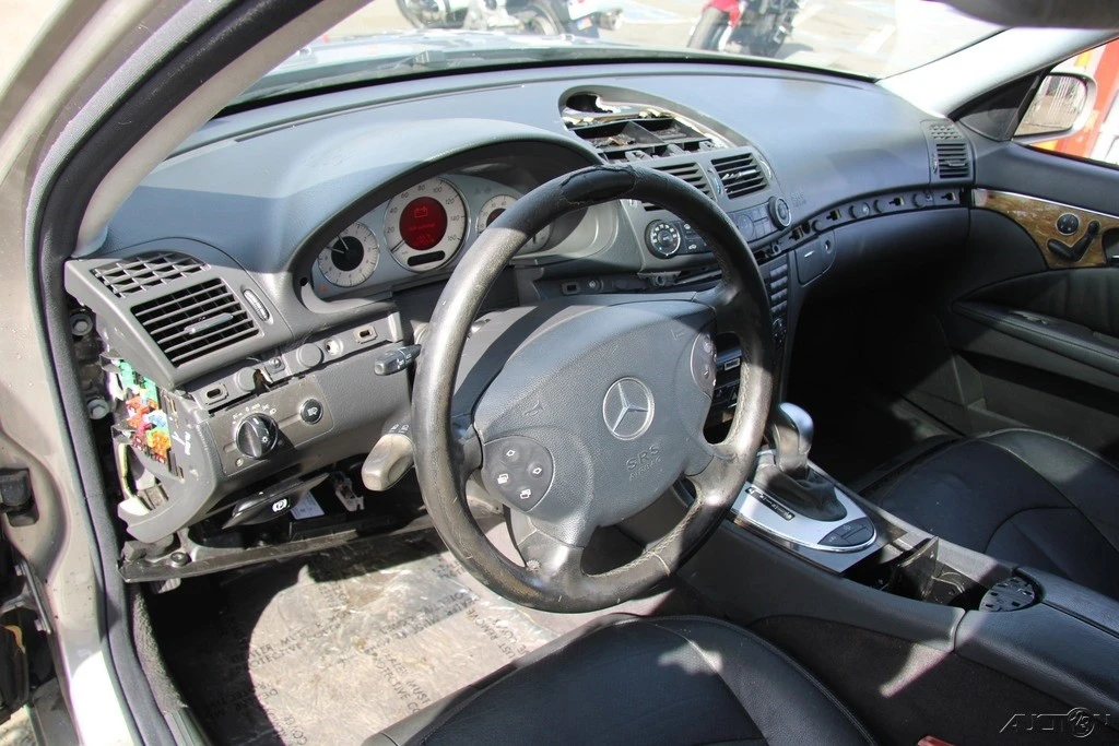 2004 Mercedes-Benz W211 E-Class - Image 16 of 21