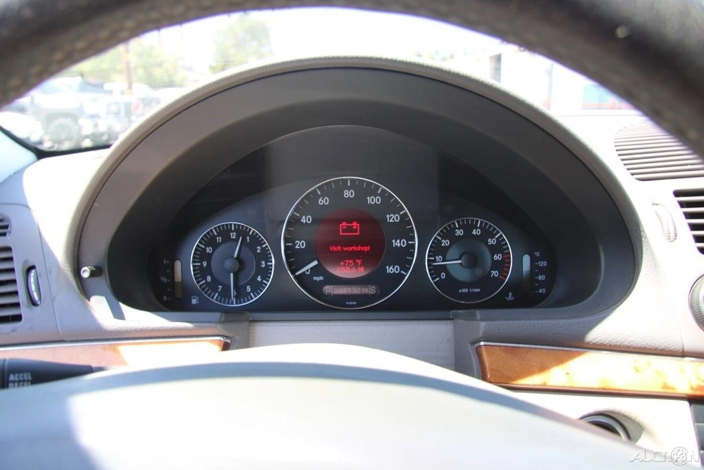 2004 Mercedes-Benz W211 E-Class - Image 17 of 21