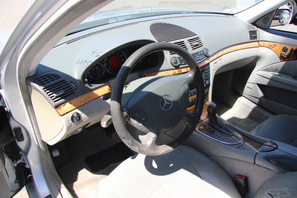 2004 Mercedes-Benz W211 E-Class - Image 16 of 21