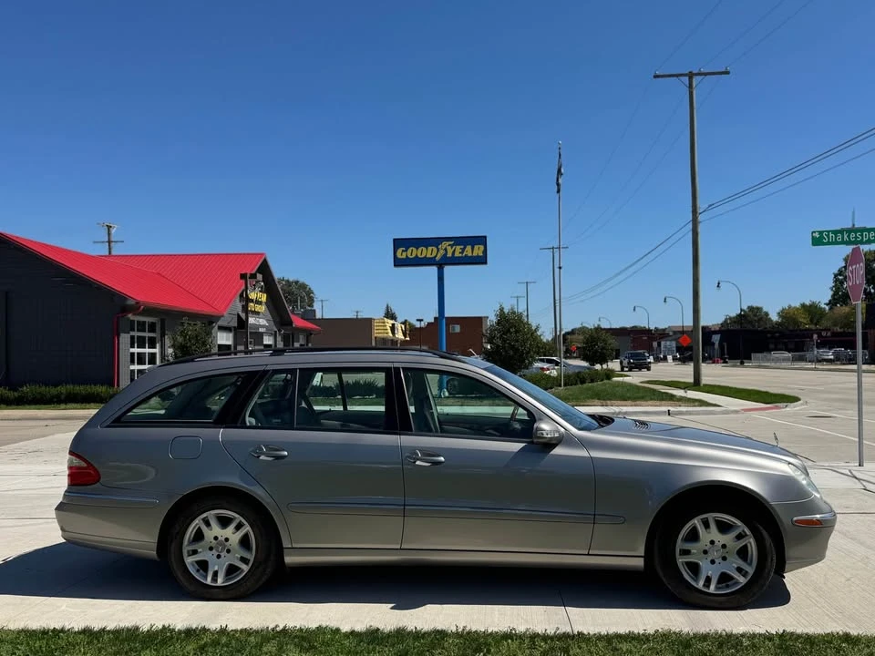 2004 Mercedes-Benz W211 E-Class - Image 2 of 13