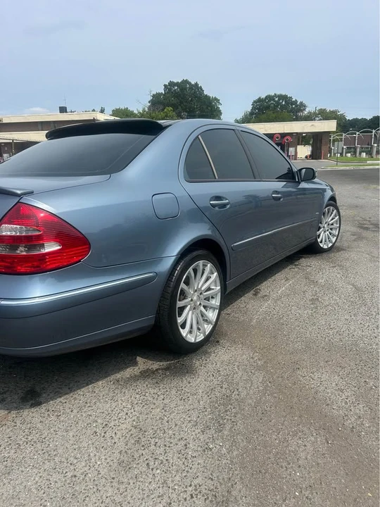 2004 Mercedes-Benz W211 E-Class - Image 2 of 8