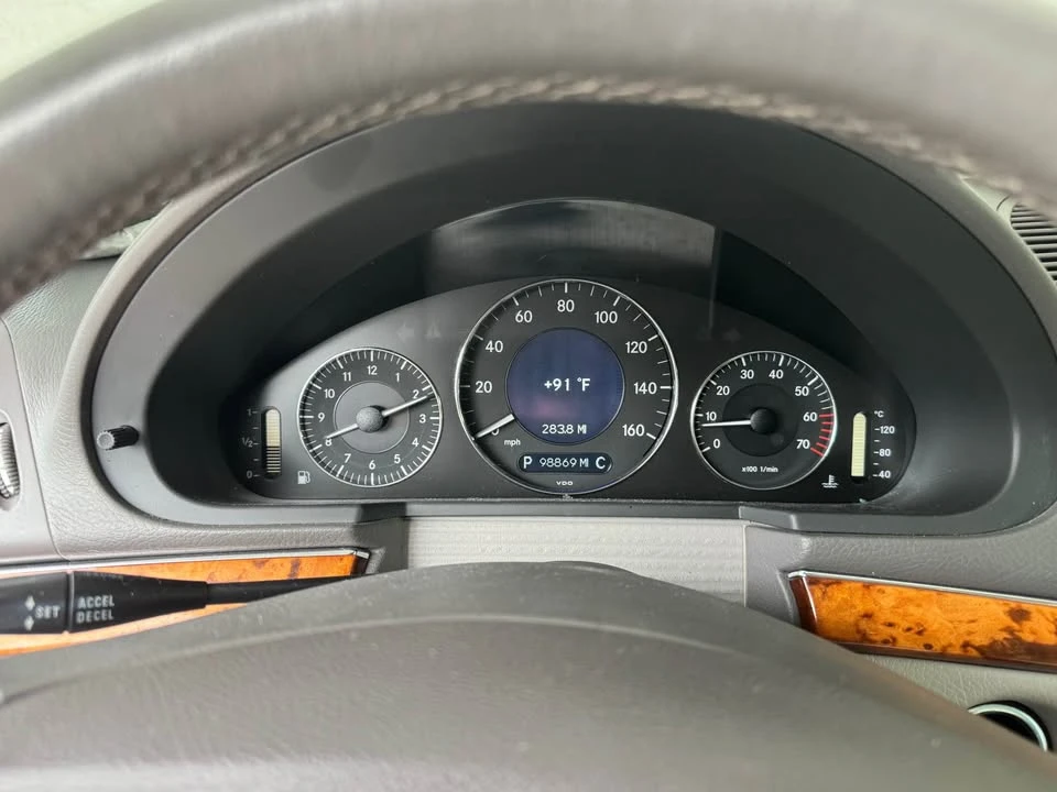 2004 Mercedes-Benz W211 E-Class - Image 9 of 17