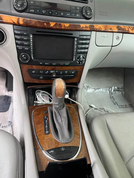 2004 Mercedes-Benz W211 E-Class - Image 11 of 17