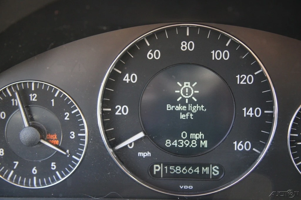 2004 Mercedes-Benz W211 E-Class - Image 16 of 21