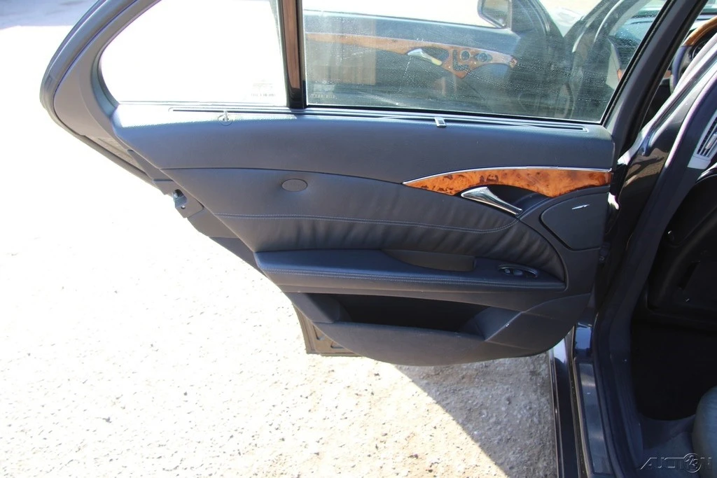 2004 Mercedes-Benz W211 E-Class - Image 19 of 21