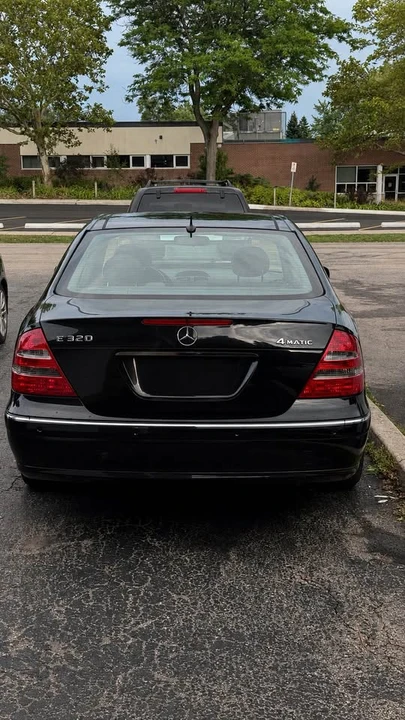 2004 Mercedes-Benz W211 E-Class - Image 2 of 9