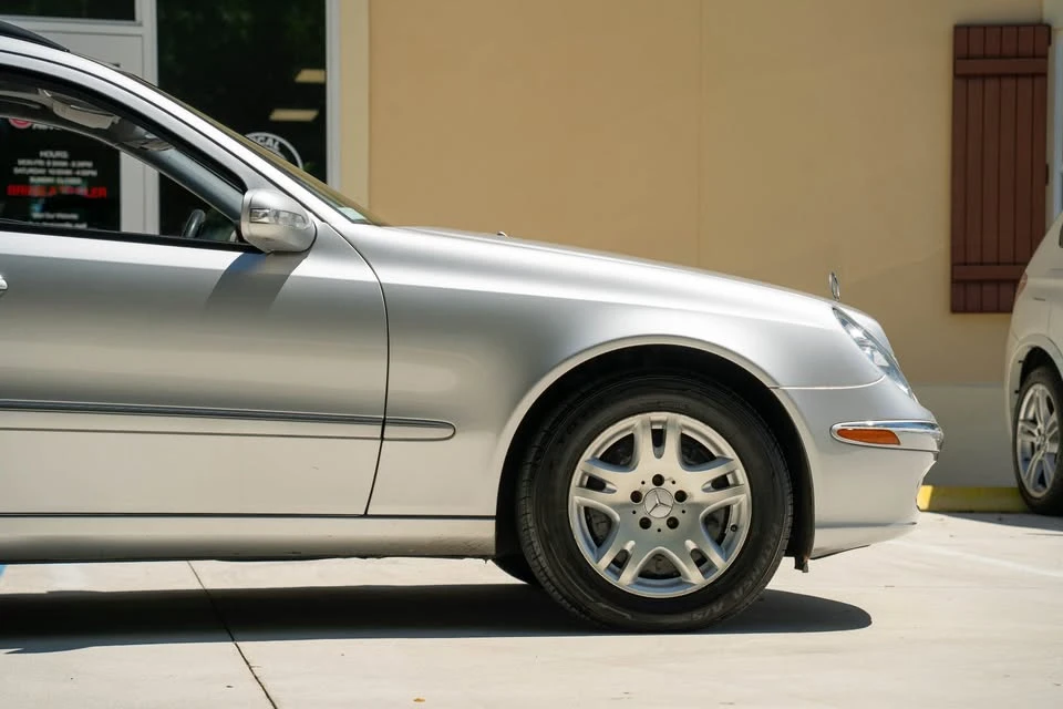 2004 Mercedes-Benz W211 E-Class - Image 6 of 20