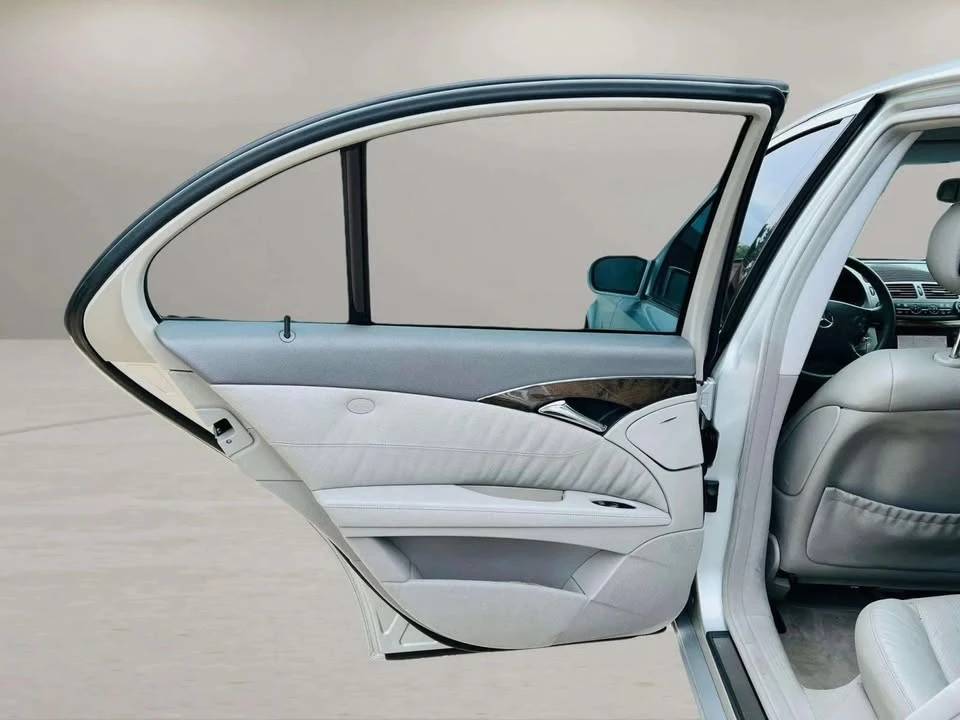 2004 Mercedes-Benz W211 E-Class - Image 10 of 20