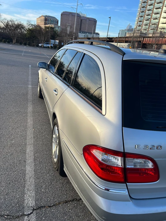 2004 Mercedes-Benz W211 E-Class - Image 13 of 20