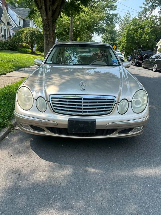 2004 Mercedes-Benz W211 E-Class - Image 2 of 12