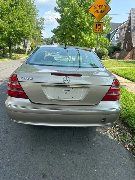 2004 Mercedes-Benz W211 E-Class - Image 5 of 12
