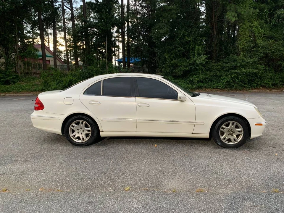 2004 Mercedes-Benz W211 E-Class - Image 5 of 10