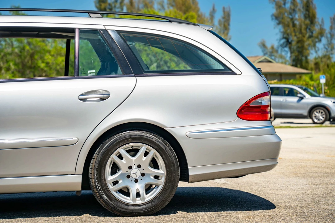 2004 Mercedes-Benz W211 E-Class - Image 21 of 31