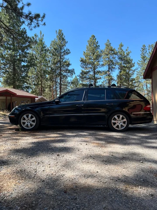 2004 Mercedes-Benz W211 E-Class - Image 2 of 10