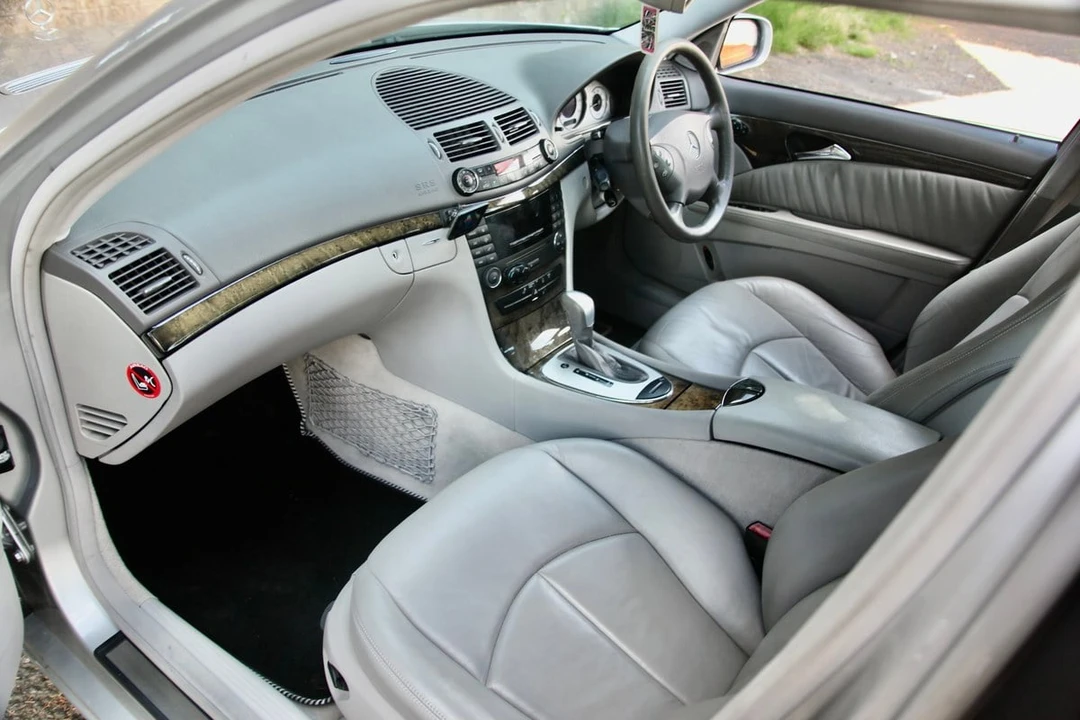 2004 Mercedes-Benz W211 E-Class - Image 26 of 30