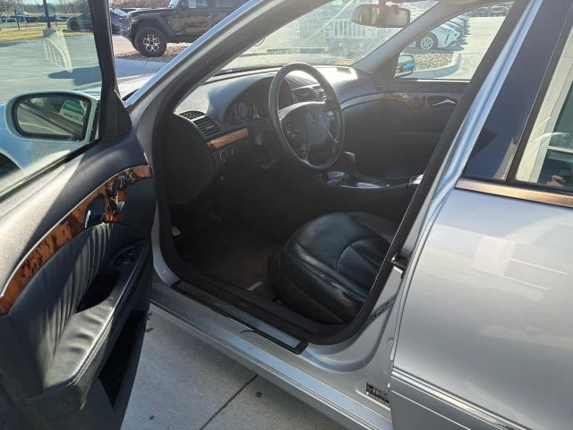 2004 Mercedes-Benz W211 E-Class - Image 10 of 12