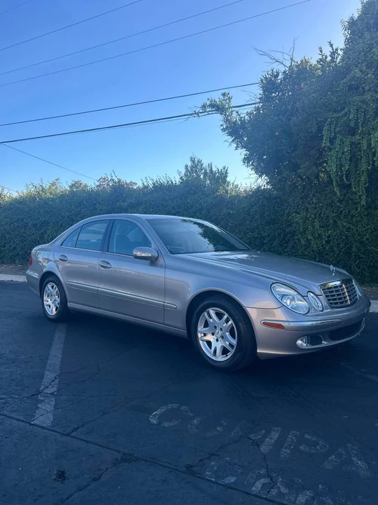 2004 Mercedes-Benz W211 E-Class - Image 2 of 16