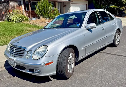 2004 Mercedes-Benz E320